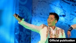 Мирбек Атабеков.