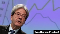 Եվրահանձնաժողովի տնտեսական և ֆինանսական գծով հանձնակատար Պաոլո Ջենթիլոնի, արխիվ