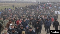 Так называемые военные сборы «резервистов ДНР». Шахтерск, 6 апреля 2017 года