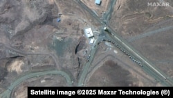 Արբանյակային լուսանկարներում երևում է, որ Իրանի միջուկային օբյեկտների վրա ԱՄՆ հարձակման նախօրեին՝ հունիսի 19-ին, Ֆորդոյի կայանի մոտ մեքենաների անսովոր կուտակումներ են եղել։ Իրանը պնդում է, թե մինչև հարձակումը օբյեկտից տարհանել էր միջուկային նյութերը։