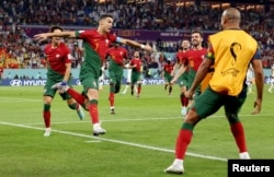 Криштиану Роналду футбол тарыхында беш жолу дүйнө чемпионатына катышып, гол киргизген оюнчу болуп калды.