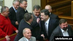 Ілюстративне фото: призначення Петра Порошенка міністром закордонних справ, 2009 рік