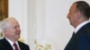 ԱՄՆ-ի պաշտպանության նախարար Ռոբերտ Գեյթսը (ձ) եւ Ադրբեջանի նախագահ Իլհամ Ալիեը: 