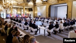 Parisdəki Yelisey Sarayında "İstəklilər koalisiyası" sammiti