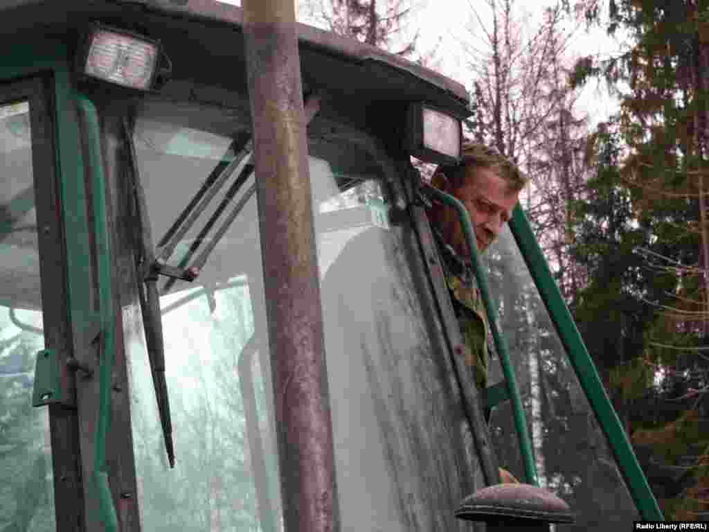  "Российские автомобильные дороги"  заявили о возобновлении работ в Химкинском лесу -  