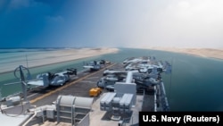 Проходження суден через Суецький канал у Єгипті, ілюстративне фото