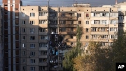 У Києві померла 74-річна жінка, яка стала однією з жертв російської атаки на місто 7 вересня. Загалом тоді загинули п’ятеро людей, зокрема дитина