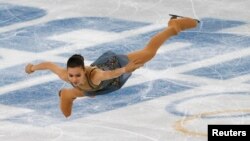 Сочи олимпиадасынын чемпиону Аделина Сотникова.  