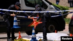 Розслідування здійснює Група вбивств №5 спільно з Відділом криміналістики Мадридського регіонального управління Національної поліції Іспанії