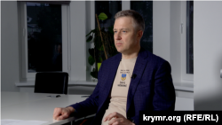 Київ. Офіс організації Save Ukraine. Засновник організації Микола Кулеба