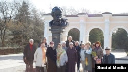 Украина, Симферополь, памятник Т.Шевченко, 9 марта, 2016г.