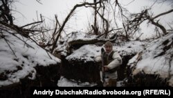 Солдати української армії на передових позиціях поблизу Донецька, 5 грудня 2019 року