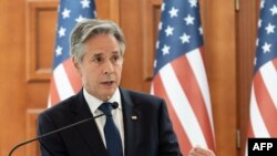 АКШнын мамлекеттик катчысы Энтони Блинкен Кишиневдогу маалымат жыйында сүйлөп жатат. 29-май, 2024-жыл.