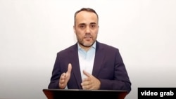 Иззат Амон.