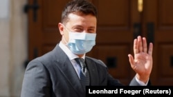 Володимир Зеленський заявив, що програма вакцинації в Україні «має містити детальний план по кожній області»