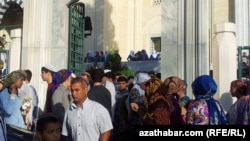 Мечеть в центре Ашхабада