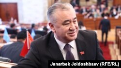 Омурбек Текебаев.