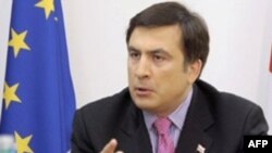 В решении абхазского вопроса "Саакашвили будет остановлен западными партнерами", - говорят политологи