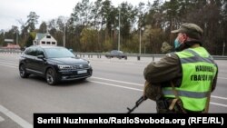 Що відбувається на КПП під Києвом після нових заходів обмеження на карантині – фото