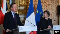 Дэвид Кэмерон жана Катрин Колонна. Париж. 2023-жылдын 19-декабры.