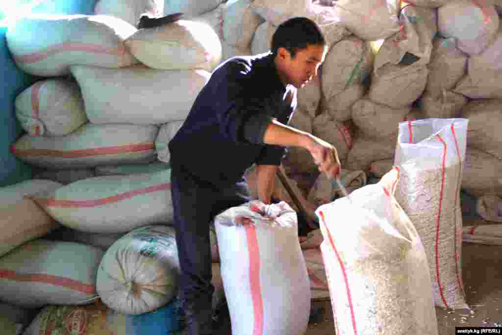 Благодаря благоприятным погодным условиям для выращивания бобовых в этом году выдался хороший урожай фасоли.&nbsp;