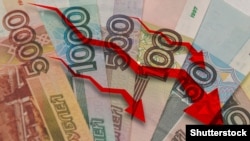 Орусия ЕАЭБ ичинде жана союздаштары менен сооданы рубль менен жүгүртүүнү сунуштады. Иллюстрация сүрөт.