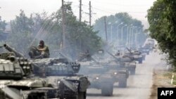 Geçen tomus Tbilisi separatist Günorta Osetiýany yzyna almakçy bolanda, Orsýet Gürjüstanyň harby güýjini ýok etdi. 