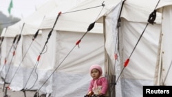 Уйи куйиб¸ қиш қаршисида ҳимоясиз қолаëтган ўшлик ўзбеклар эҳтиëжи учун ëрдам йиғиш жараëни суръати кун сайин пасайиб бормоқда.