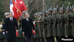 Президент Турции Абдулла Гюль встречает президента Франции Франсуа Олланда, Анкара, 27 января 2014 г․