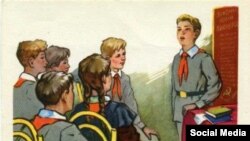 Оьрсийчоь -- "Пионераша цкъа а ца буьтту аьшпаш." 