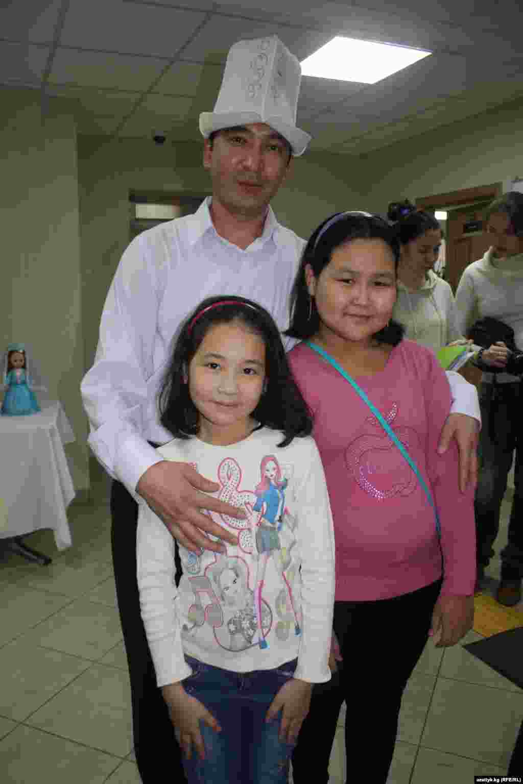 Представители кыргызской диаспоры в Татарстане на юбилейных торжествах, посвященных Чингизу Айтматову