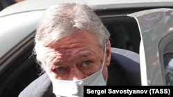 Прокурорлор Михаил Ефремовду 11 жылга эркинен ажыратуу тууралуу өтүнүч келтиришкен.