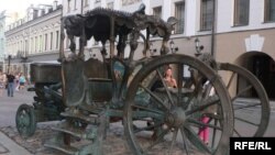 Казанның Бауман урамында Әби патша арбасы