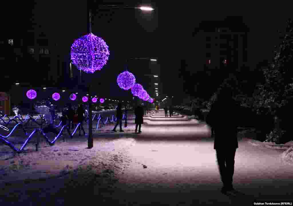 Жаңы жыл алдындагы кечки Бишкек.&nbsp;