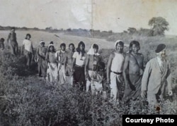 Беляев с группой индейцев.