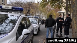 Паліцэйскія у Парыжы, пасьля тэрактаў 13 лістапада