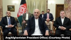 اشرف غنی حین صحبت در مورد مسایل سیاسی اخیر در کشور.