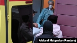 Навальнага вывозяць з омскай бальніцы №1, 22 жніўня 2020 году.