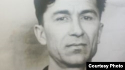 Мустафа Консул