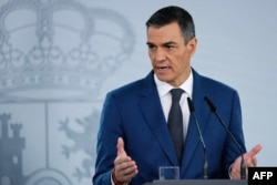 Педро Санчез