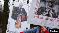 Ուկրաինա - Բողոքի ակցիա Կիևում ԱՄՆ դեսպանատան դիմաց, 15-ը մարտի, 2025թ․