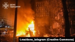 В Одесі пошкоджень зазнала цивільна інфраструктура, зокрема, СТО та легкові автомобілі