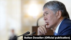 Ղրղըզստանի նախագահ Ալմազբեկ Աթամբաև, արխիվ