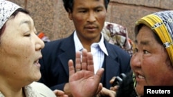 Оштогу митинг, 15-апрель, 2010-жыл