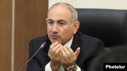 Armenia - Prime Minister Nikol Pashinian speaks in the National Assembly, Yerevan, October 27, 2025.