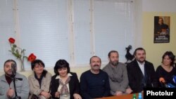 Пресс-конференция редакторов СМИ, выступающих за освобождение Никола Пашиняна. Ереван, 18 ноября 2010 г.