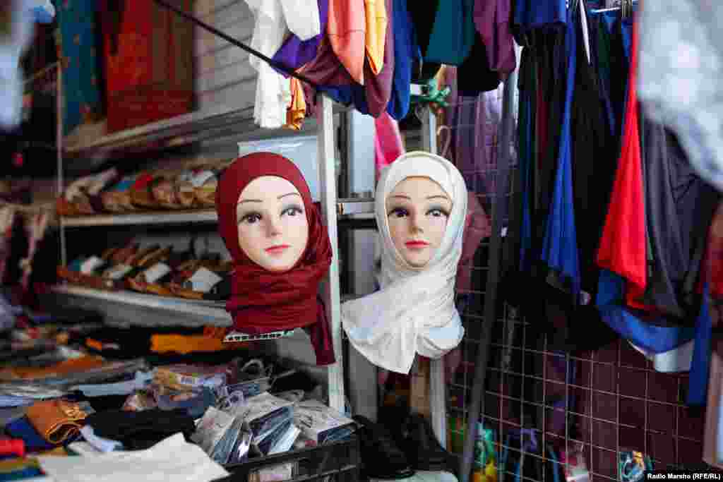 Цхьаболу лаккхарчу классан дешархой дIакъовлабелла лела школе. Церан а ю таро къастам бан базарахь