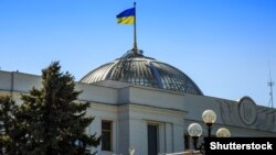 За це рішення проголосували 322 народних депутати, троє утрималися, 22 не голосували взагалі