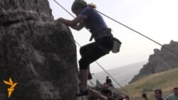 Qayalıqda yaşayanlar...