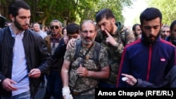 Tens Of Thousands Protest In Armenia Against Sarkisian As Prime Minister